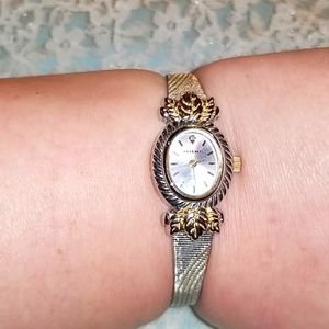 Vintage 2 tone
Ladies watch Milan Diamond quartz